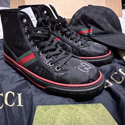 Gucci Shoes And Hat Combo $1,300 Value  ** Will Take Payments**