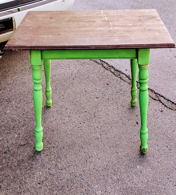 Old antique 1930s pine table