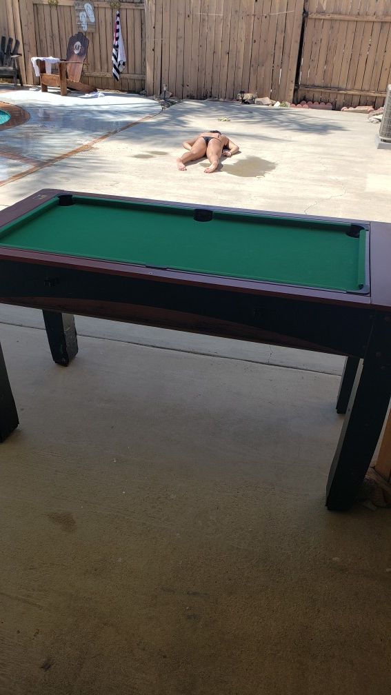 Pool table/Air hockey table