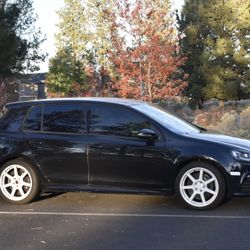 2013 Volkswagen Golf R 