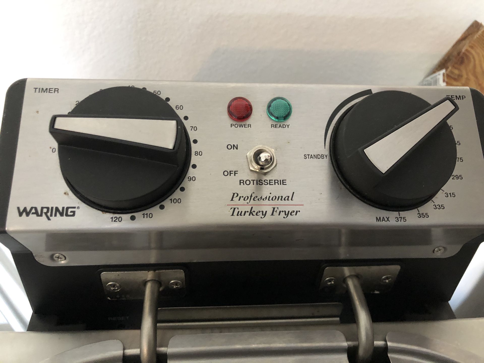 Waring Electric Rotisserie Turkey Fryer for Sale in Kissimmee, FL OfferUp