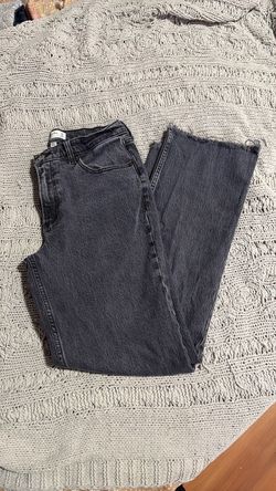Abercrombie & Fitch Curve Love 90s Straight Jeans Size 27/4  Gray Wash