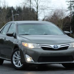 2014 Toyota Camry Hybrid