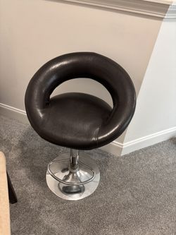 2 Bar Stools