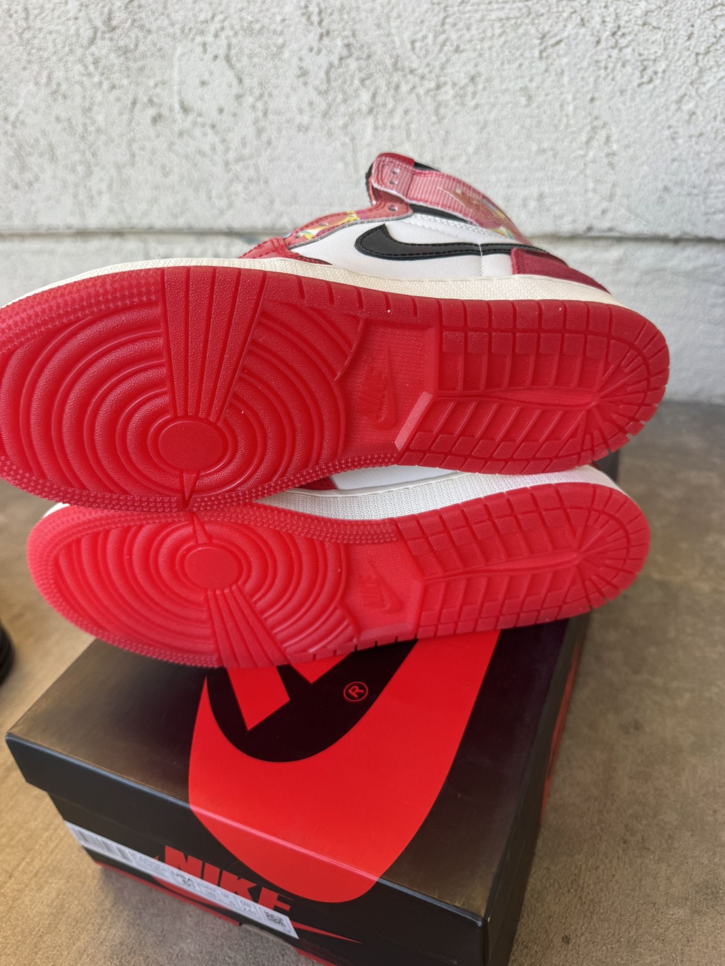 Air Jordan 1 Retro Sz 5.5Y Cash Or Bitcoin Only Spider Man Across The Spider