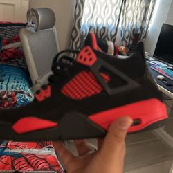 Jordan 4 Red Thunder