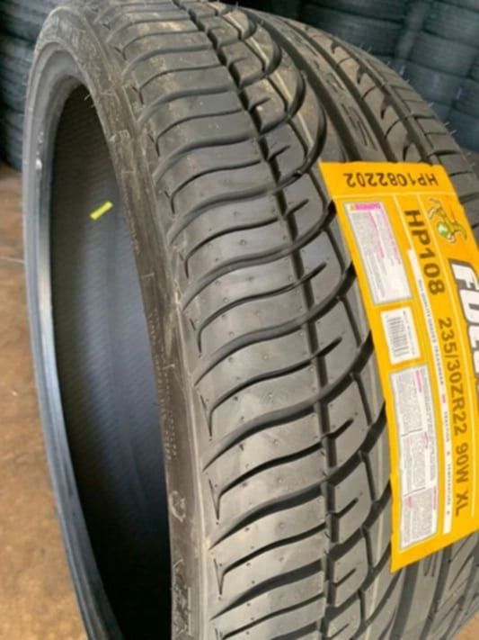 235/30/22 Tires New 