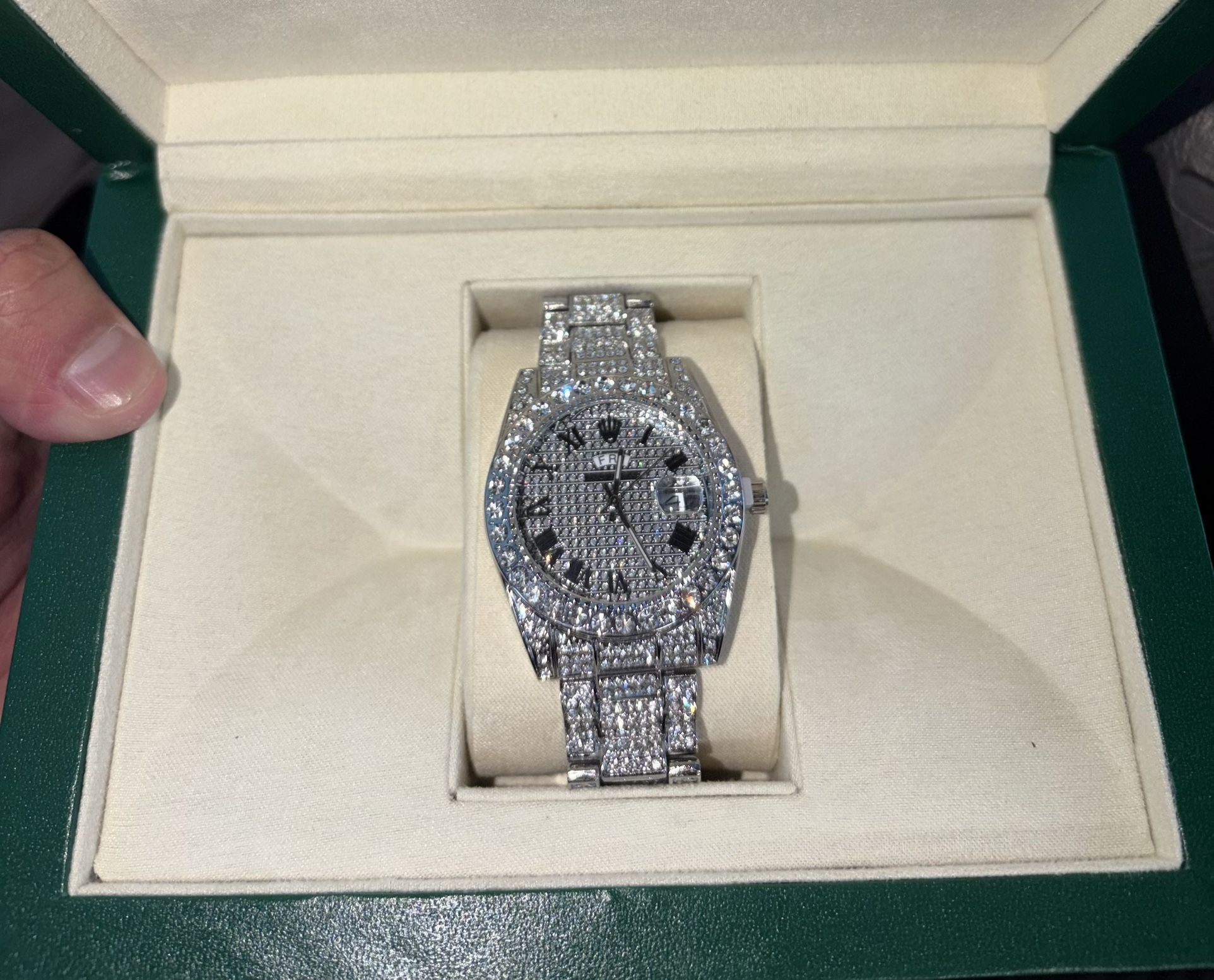 Watch With Box And Papers It Pass The Diamond Test