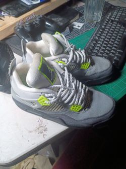 8.5 Jordan 4*s  ... too big for me weared them twice