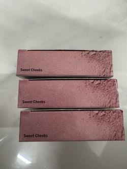 NEW IT Cosmetics Bundle - Full Size Powder, Foundation & Blush ($217 Value!)