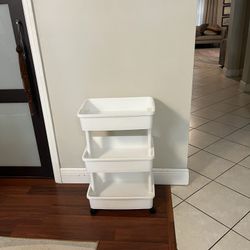 Plastic Rolling Cart 