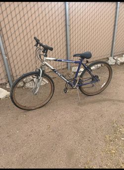 Summit Columbia Mountain Bike