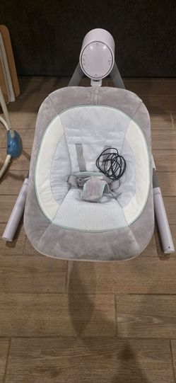 Baby swing