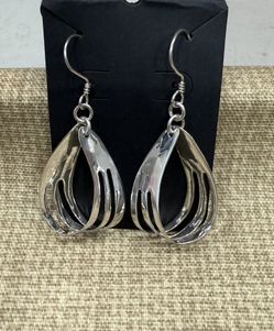Elegant Silver Earrings
