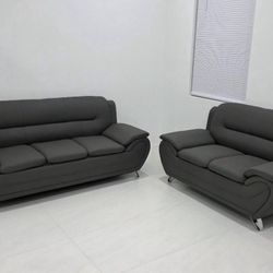 Brand New Sofa and Loveseat / Sofa y Loveseat nuevos A Estrenar …. 🚚