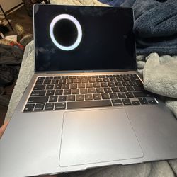 MacBook Air 13.3" Laptop - Apple M1 chip - 8GB Memory - 256GB SSD - Space Gray