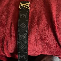 LV Belt & Receipt. 