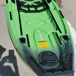 Kayak Nucanoe Unlimited 12’6” Nuclear Green 