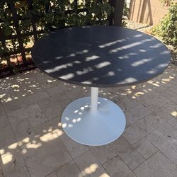 Granite Table with tulip base