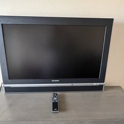 Silvania 37” HDTV 