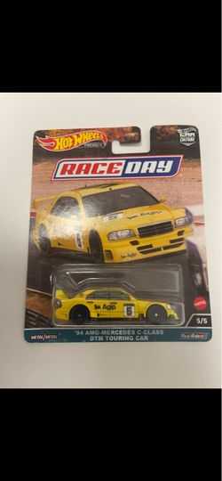 Hot Wheels Premium Porsche Mercedez Benz Race Day
