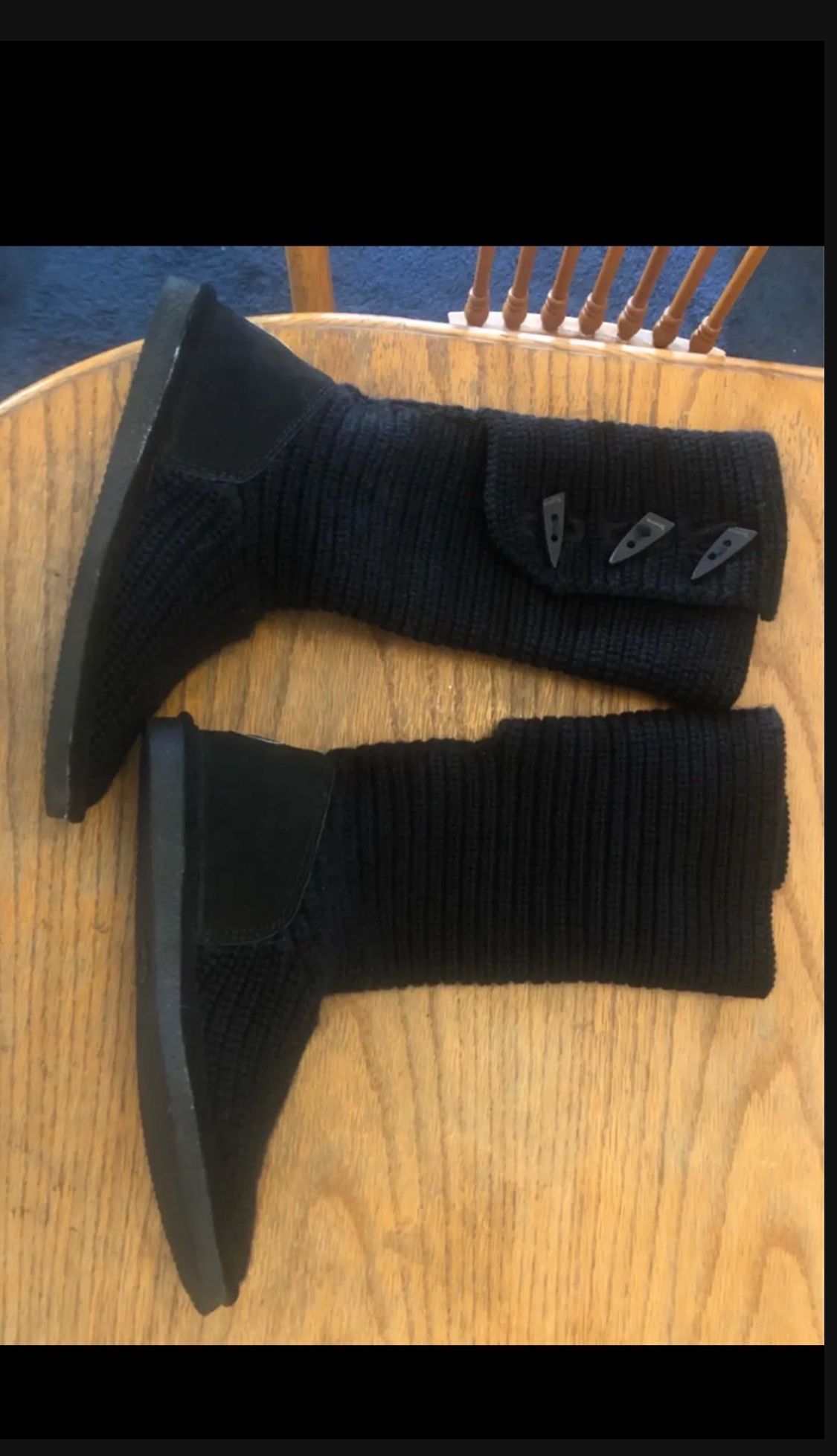 BearPaw Black Crochet Knit / Suede Long Boots Size 9 Excellent Condition Barely Used