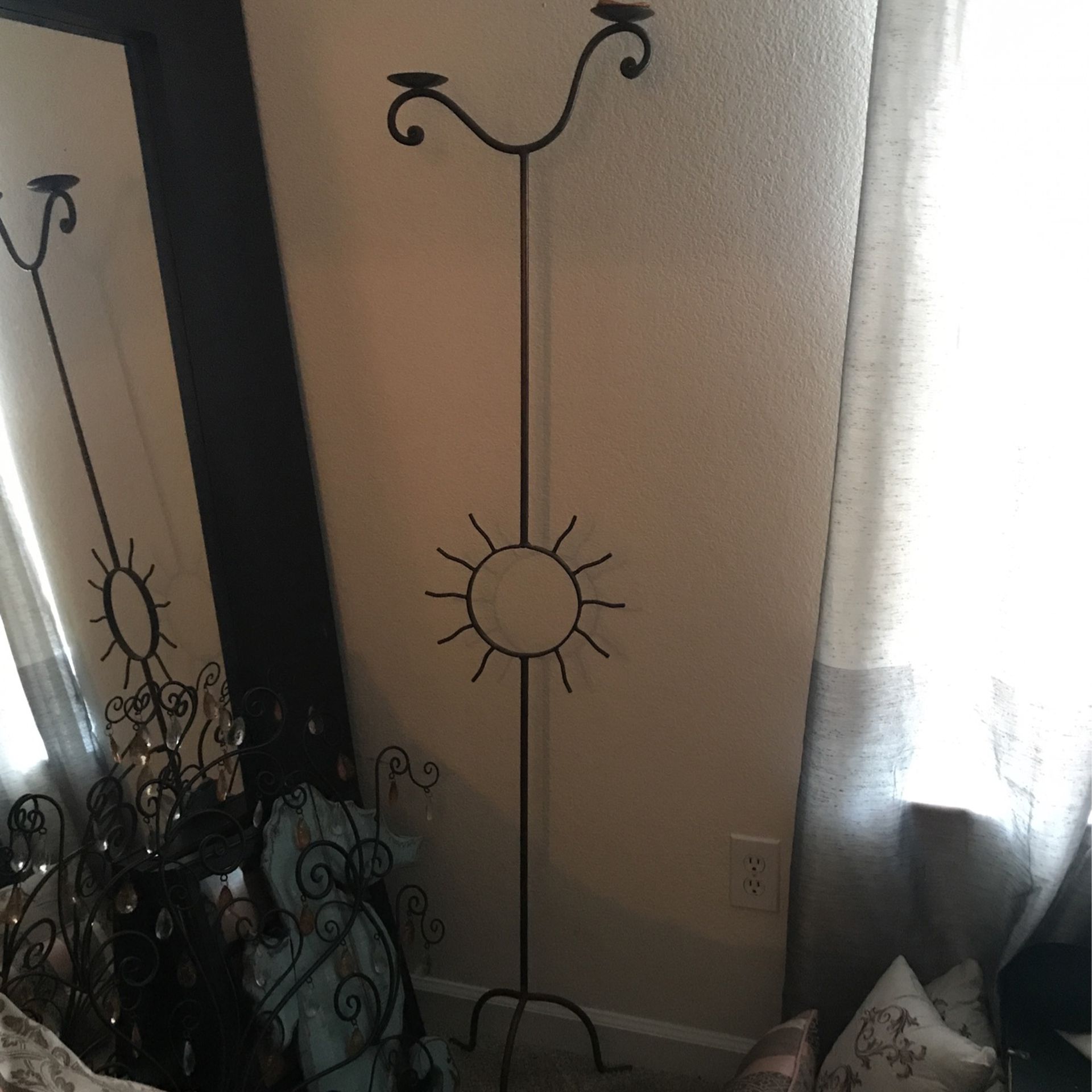 Metal 6 Foot Candle Holder
