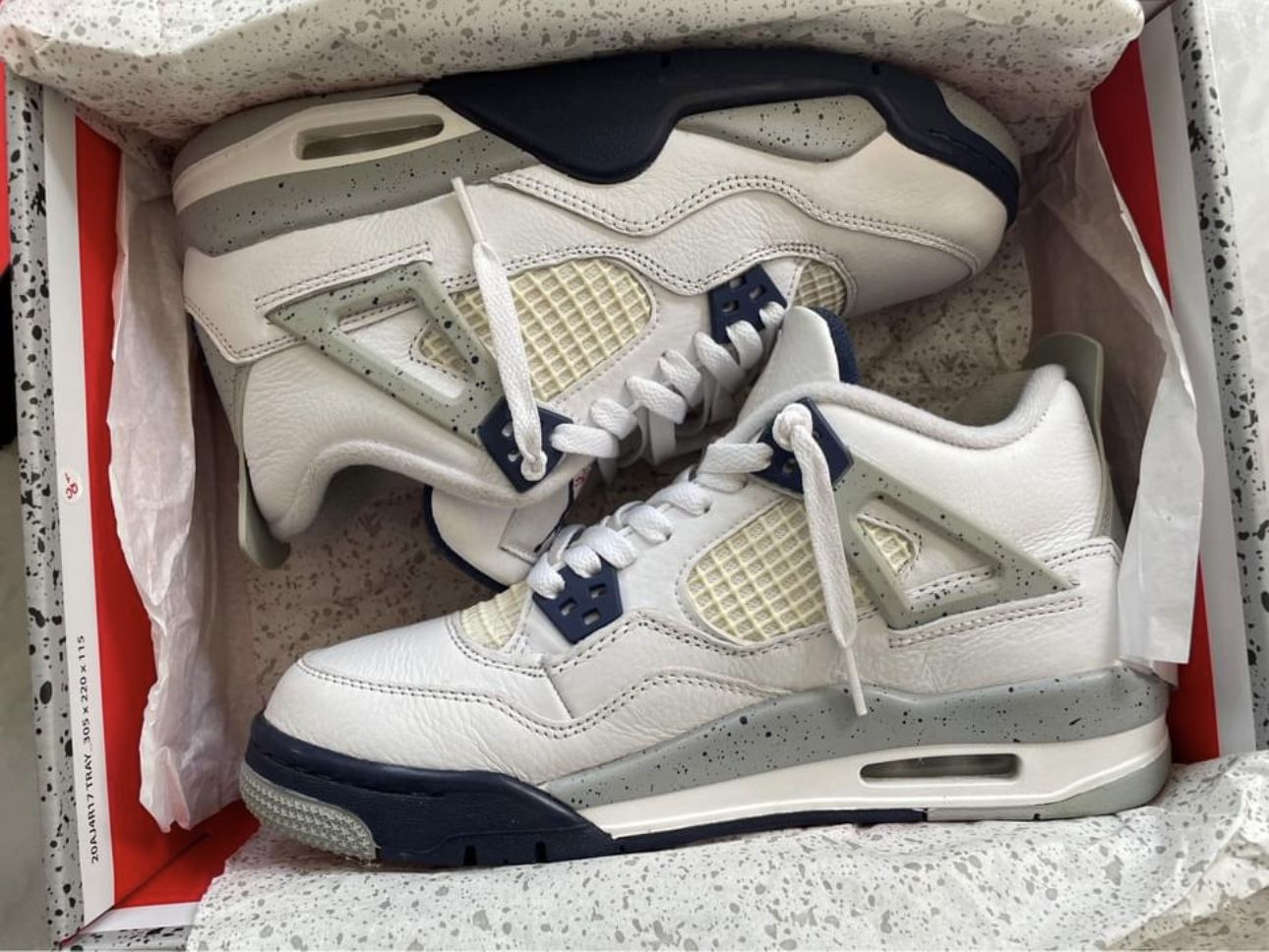 JORDAN 4 MIDNIGHT NAVY BLUE * SEND OFFERS*