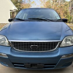 Ford Windstar SE 3 Row Minivan