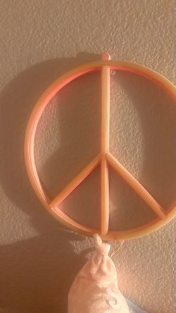 Neon peace sign
