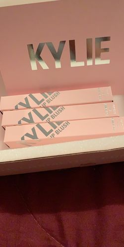 New Kylie lip blush