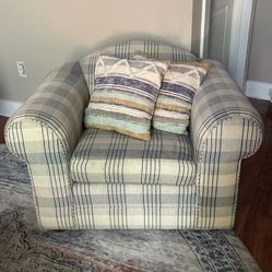 Free Ethan Allen Arm Chair