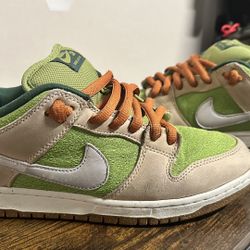 Nike Dunk Low SB Escargot