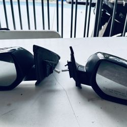 2010-2013 OEM Mazda 3 Mirrors Driver, Passenger 