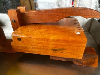 Máquina de Mesquite para las tortillas. Tortillera mexicana de Mesquite!