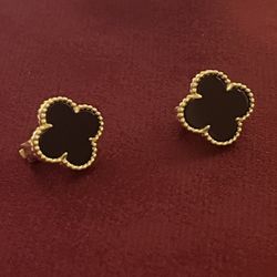 Motif Shape Onyx Earrings In Sterling Silver 