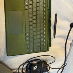 Sufrace Pro9 Keyboard, Pen, Charger