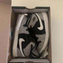 Jordan 1 Mid