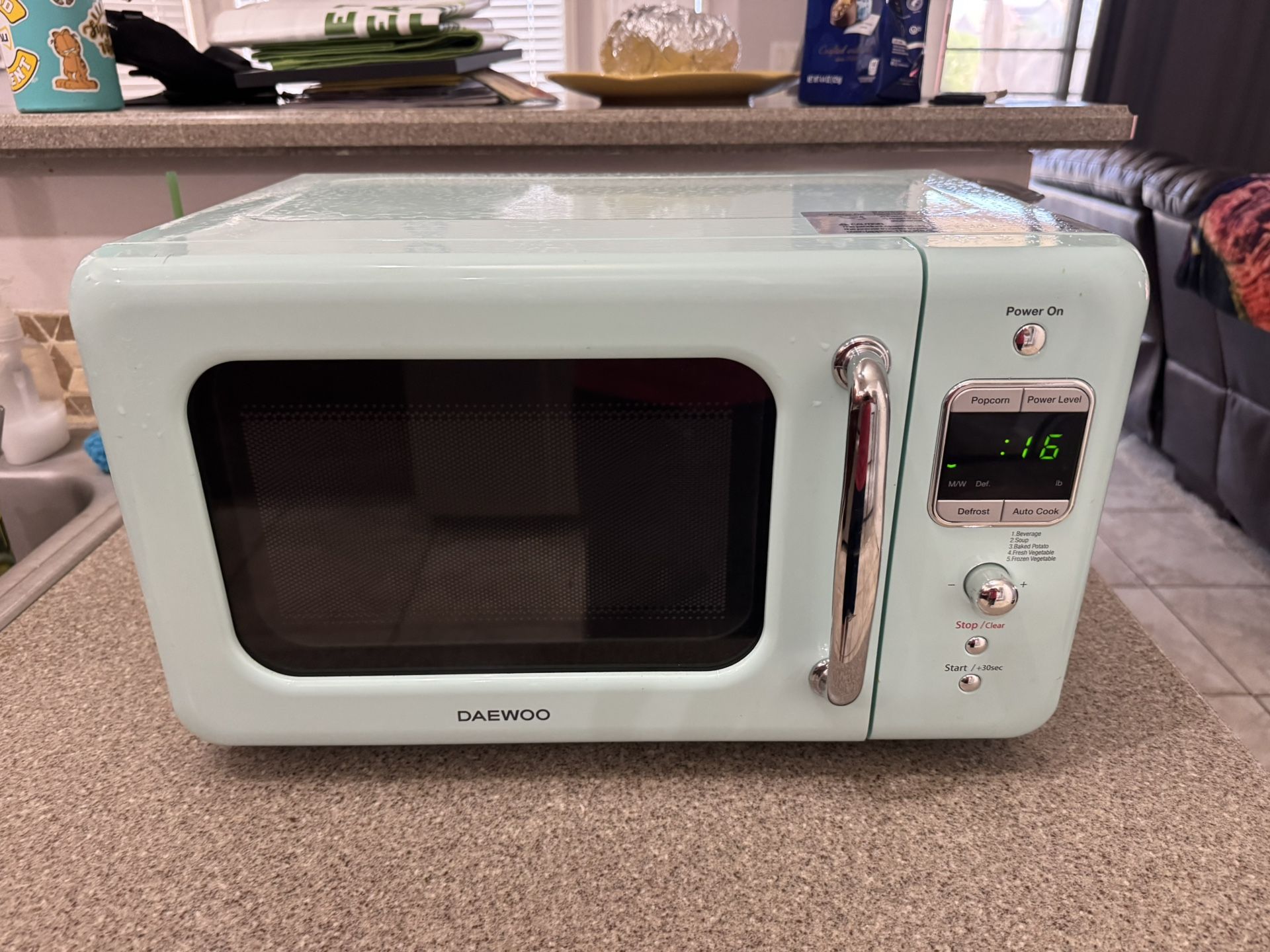 Daewoo Microwave Oven 