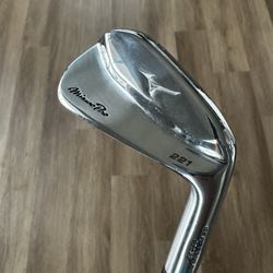 Mizuno Pro 221 Forged 6 Iron