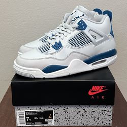 Jordan 4 Military Blue Size 7y DS