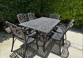 Lorenzo Bronze Cast Aluminum Dining Outdoor Table with 6 chairs