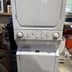 Maytag Stacked Washer Dryer Model MLE2000AYW