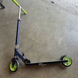 Mongoose Scooter