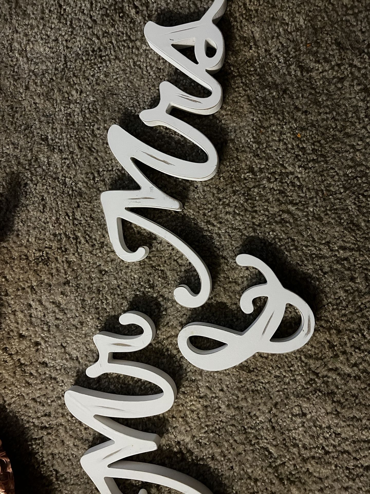 Mr. & Mrs. Table Sign