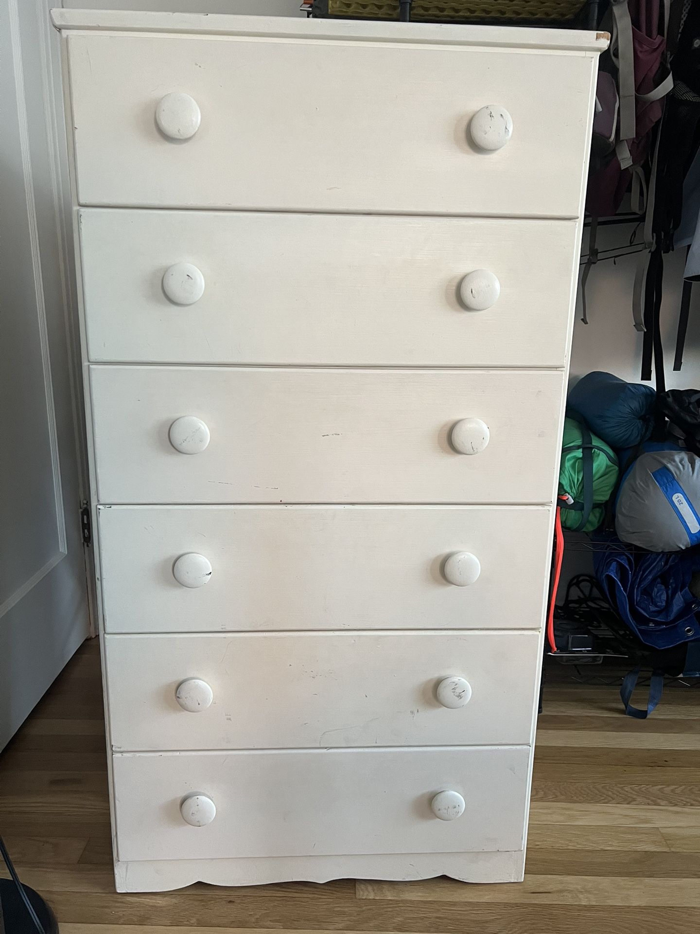 6-Drawer Dresser