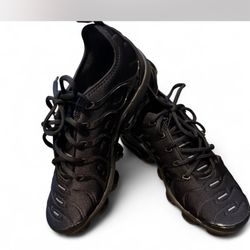 Triple Black Vapor Max Plus