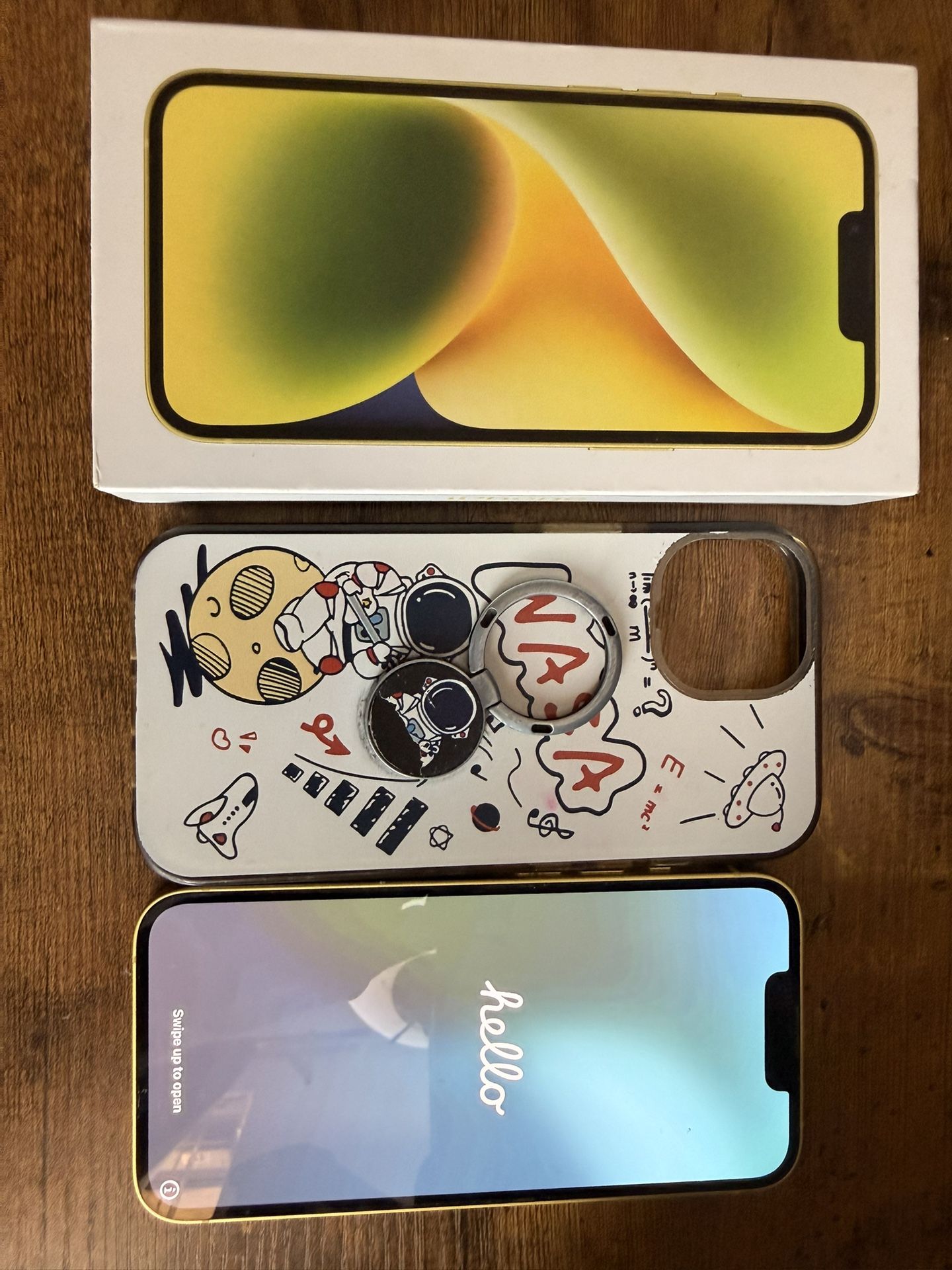 iPhone 14 (Yellow) 128gb- Unlocked