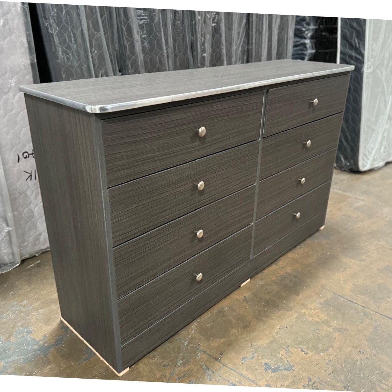8 Drawer Dresser