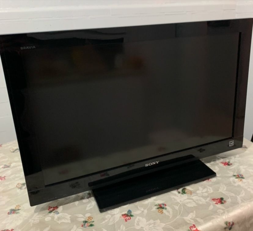 Sony Bravia 32” TV